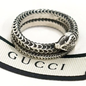 Anello Gucci fascia serpente misura US8,5 EU22 argento 925 originale con borsa s1143 - Foto 1 di 11