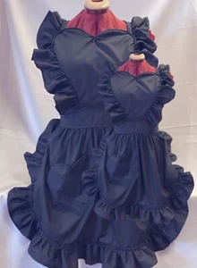 RETRO VINTAGE 50er STIL MUTTER & TOCHTER SET VOLLE SCHÜRZEN - HERZFORM TOP - Bild 1 von 9