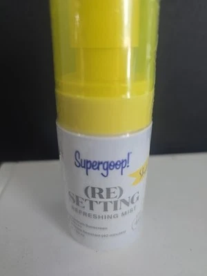 Supergoop Resetting Refreshing Mist FPS 40. Protetor solar facial 1 oz - EXP 25/05. - Imagem 1 de 4
