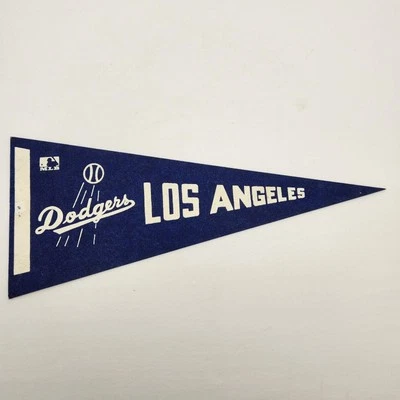 Mini banderín de fieltro mediano vintage de los Dodgers de Los Ángeles años 70 12" X 5" (raro) Foto 1 de 4