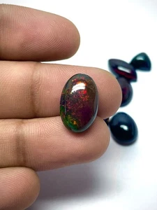 Black Smoked Ethiopian Opal Cabochon: Oval Fire Opal Gemstone (15.5x10mm) - Bild 1 von 4