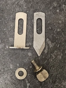 Original Record No 405 Multiplane Parts - Slitter, Stop & Collared Screw - Bild 1 von 18