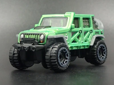 2006-2018 Jeep Wrangler JK 4 Quattro Porta 4X4 fuori Strada 1:64 Modello Auto - Immagine 1 di 4