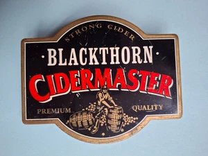 Bomba de sidra clip insignia frontal BLACKTHORN prensa CIDERMASTER sidra fuerte METAL - Imagen 1 de 2