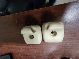 2003 2004 2005 2006 2007 2008 JAGUAR S-TYPE SUN VISOR CLIP TAN - Picture 1 of 2