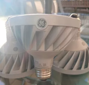 GE 12DP30R927/25 820 Lumens LED Recessed Down Light Bulb - Picture 1 of 3