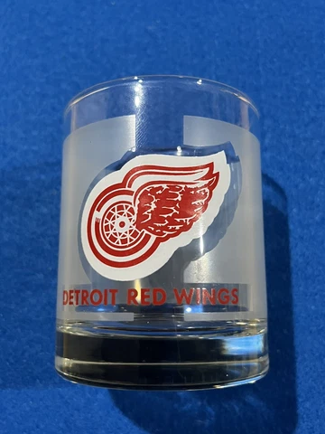 Vintage 1967 Detroit Red Wings First Nhl Expansion Hockey Set Glass Cover