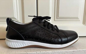 PLANET SHOES Black Leather Lace Up Sneakers-Size 9 - Picture 1 of 3