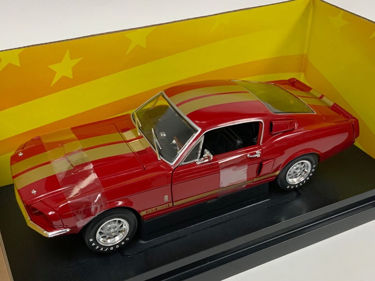 Ertl Ford Mustang Shelby GT500 Contemporary Manufacture Ertl Ford Mustang Shelby GT500 Contemporary Manufacture