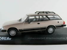 IXO #112 Chevrolet Diplomata Caravan (1987) in beigemetallic 1:43 NEU/PC-Vitrine