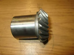 MerCruiser OEM Pre-Alpha 20 Tooth Upper Drive Gear - Picture 1 of 3