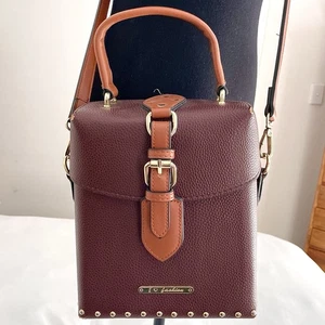 I Love Fashion Brown Structured Crossbody Box Bag Gold Hardware Pre Loved - Bild 1 von 21