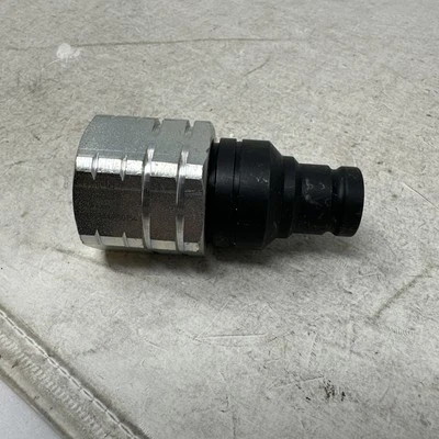 Eaton Hansen 10FFPCUP50, 1/2in Female NPT, 3/8in ISO 16028, Quick Connect - Image 1 of 4