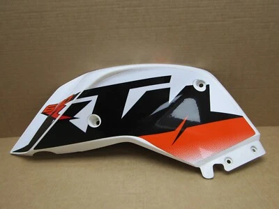 KTM Duke 690 2016 15.722 millas panel de carenado superior izquierdo tanque de combustible (13607) Foto 1 de 4