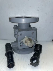 Watts G4000 2Pc Cast Iron Flanged 2-1/2" Regulator Ball Valve 4-Bolt 200 CWP NEW - Picture 1 of 12