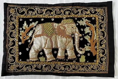 Tapiz Kalaga bordado elefante indio lentejuelas acolchado 25" x 16" arte de pared Foto 1 de 2