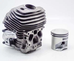 GENUINE CYLINDER KIT FITS HUSQVARNA 572XP 590150305 - Picture 1 of 8