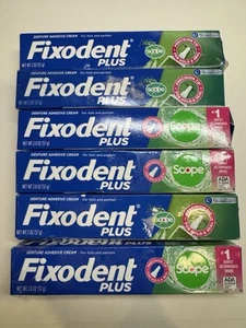 Mira antibacteriana adhesiva para dentaduras postizas Fixodent Plus 6 crema protector contra bacterias 2 oz - Imagen 1 de 1