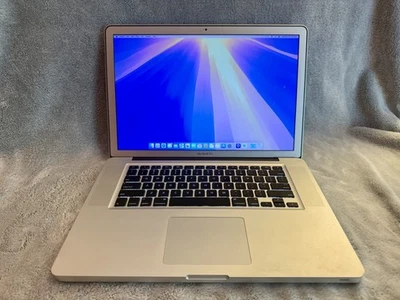 Raro MacBook Pro 15” con pantalla mate - Maxed Out Intel i7/16GB/500GB SSD Foto 1 de 4