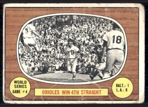 1967 Topps #154 World Series Game #4 - Orioles Win 4th Straight - Picture 1 of 2