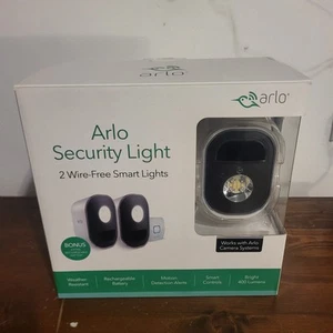 arlo security light With 2 Free Smart Lights - Picture 1 of 5
