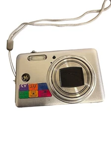 Cámara digital GE E1255W 12 mega píxeles con zoom óptico 5X (piezas/reparación no probadas) - Imagen 1 de 7