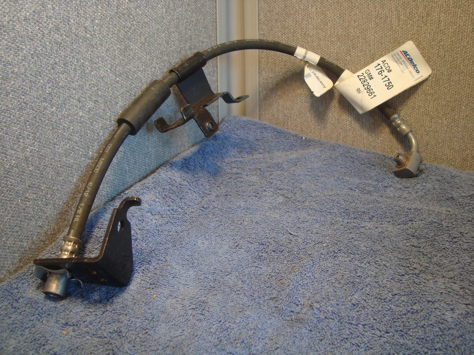 MANGUERA DE FRENO DERECHA Fr ACDelco 176-1750 Escalade Avalanche Silverado Yukon Tahoe K6 Foto 1 de 3