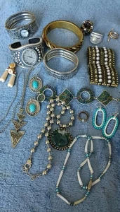Vintage bis Modern Modeschmuck Konvolut tragbar schön 450 Gramm - Bild 1 von 7