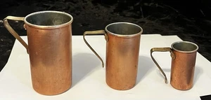 Vintage SET di 3: misurini impilabili in RAME con manici in ottone - Foto 1 di 9