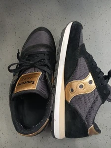 SAUCONY JAZZ NERO E ORO TG 39 - Foto 1 di 5