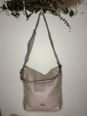 蔻驰钱包灰褐色荔枝纹皮革 Abby 行李袋单肩包手提包 F31507 — 第 1/4 张图片