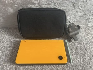 Nintendo DSi XL Great Condition Yellow Console Carry Case Stylus Games Bundle 🟡 - Picture 1 of 13