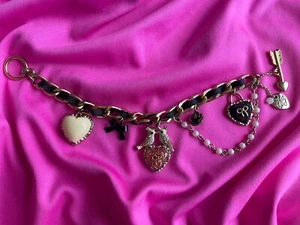 Pulsera Betsey Johnson Vintage Hey Valentine Brillo Lucita Corazón Lovebirds Arco - Imagen 1 de 6