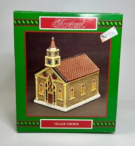 Village Church Vintage 1993 Porcelain House of Lloyd Christmas Around the World - Picture 1 of 9