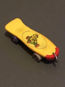 ML Vintage Keychain 80’s Globo Skateboard ~ Fingerboard - Picture 1 of 4