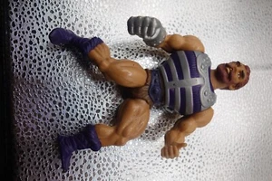 Figura de acción suelta de colección Fisto con armadura He-Man Masters of the Universe 1983 Motu - Imagen 1 de 5