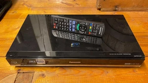 Panasonic Blu ray Festplattenrecorder DMR-BST-800 - Bild 1 von 6