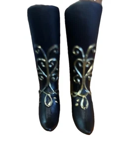 Disney Frozen Anna schwarz gold halbhohe Puppe Stiefel Kunststoff Absatz Schuhe Barbie - Bild 1 von 3