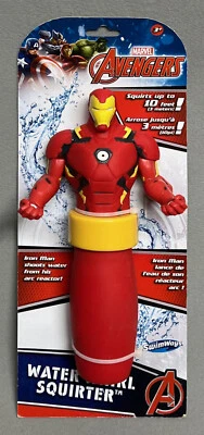 Marvel Avengers Iron Man Water Whirl Squirter ¡Chorros de hasta 10 pies! SWIMWAYS Foto 1 de 4