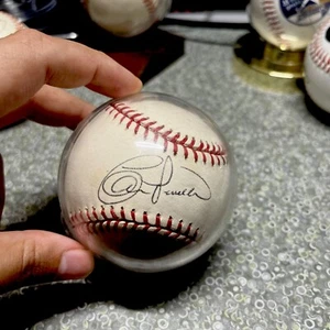Lou Piniella Signed Official National Baseball Autograph New York Yankees - Picture 1 of 2