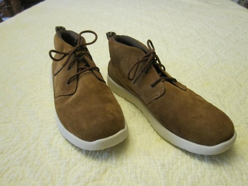 Stivali chukka Preloved donna UGG scamosciati taglia 6