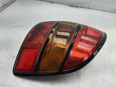 Lanterna traseira esquerda do driver quarto de painel montado se encaixa 03-08 PONTIAC VIBE 88969948 - Imagem 1 de 4