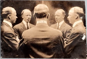 RPPC Specchio Trucco Macchina Fotografica Scatto Ritratto Uomo Tuta Foto Reale Cartolina Miscut KE14 - Foto 1 di 2