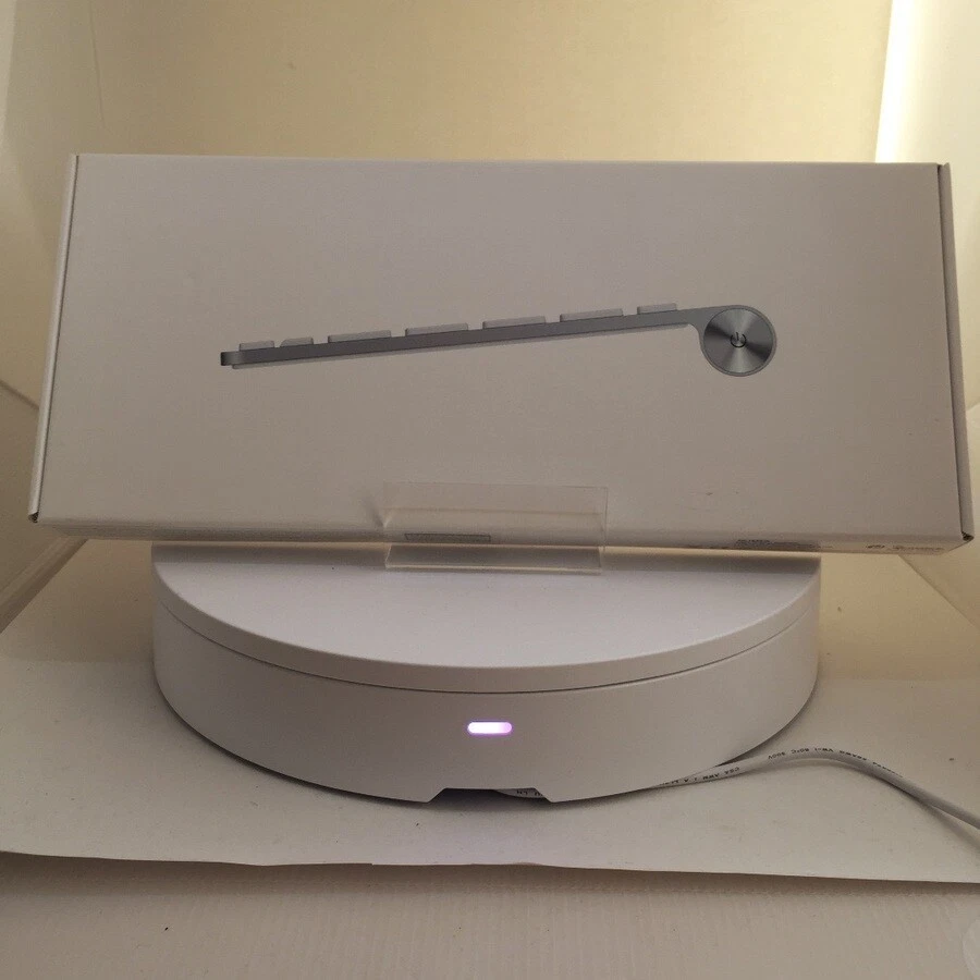 Boxed Apple A1314 Wireless Keyboard - UK English (MC184B/A) - Image 1 of 1