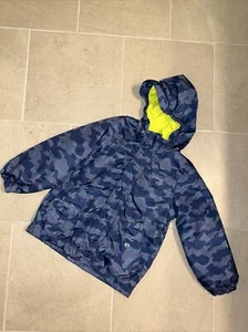 Oshkosh Camo Rain Jacket Size 5 Blue Boys - Picture 1 of 7