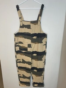 Easel Khaki Olive Camo Print Overalls Women’s Large Wide Leg Pockets Bib NEW - Picture 1 of 8