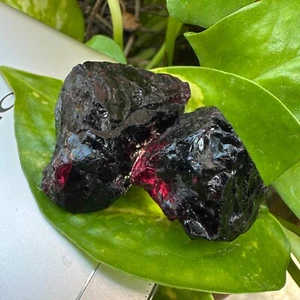 Par áspero de faceta de painita roja natural rara de 170 quilates - piedras preciosas sin tratar certificadas - Imagen 1 de 6