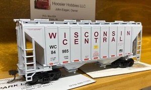 Walthers 37' covered hopper Wisconsin Central #84985 HO Scale - Picture 1 of 2