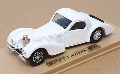 Solido 1/43 Scale Diecast No. 88 - 1939 Bugatti Atalante - White - Image 1 of 4