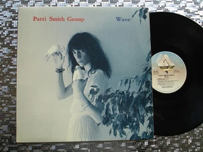 Patti Smith Group ~ Wave ~  Vintage  1979 LP   Arista – AB 4221 Foto 1 de 4
